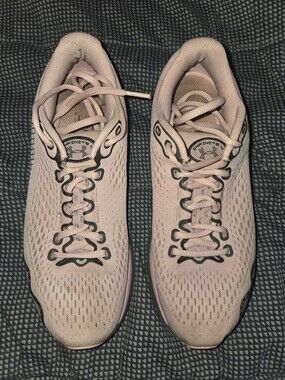 Under Armour HOVR Sneakers